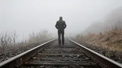 心理学者：うつむいて歩く人には、こんな隠れた特徴がある